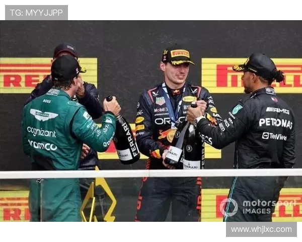 聚焦F1赛季风云纵览车队新阵容与冠军争夺前瞻走势分析话题